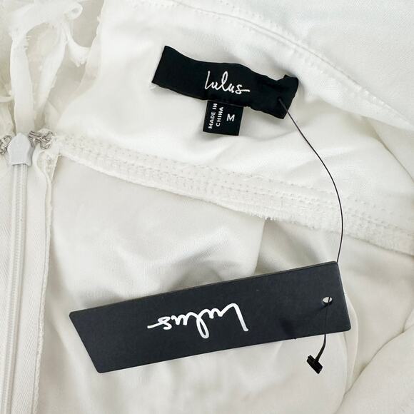 Lulus All About The Flowers White Burnout Floral Ruffled Romper Medium NWT - Picture 9 of 12